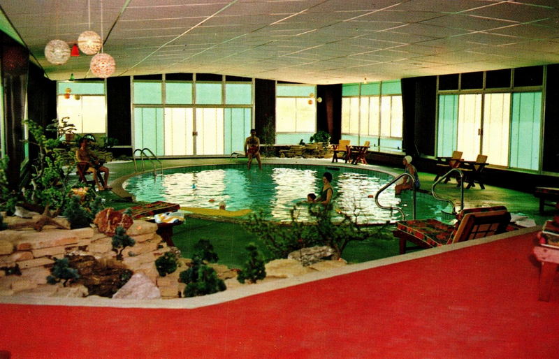 McGuires Grill & Motel - Pool